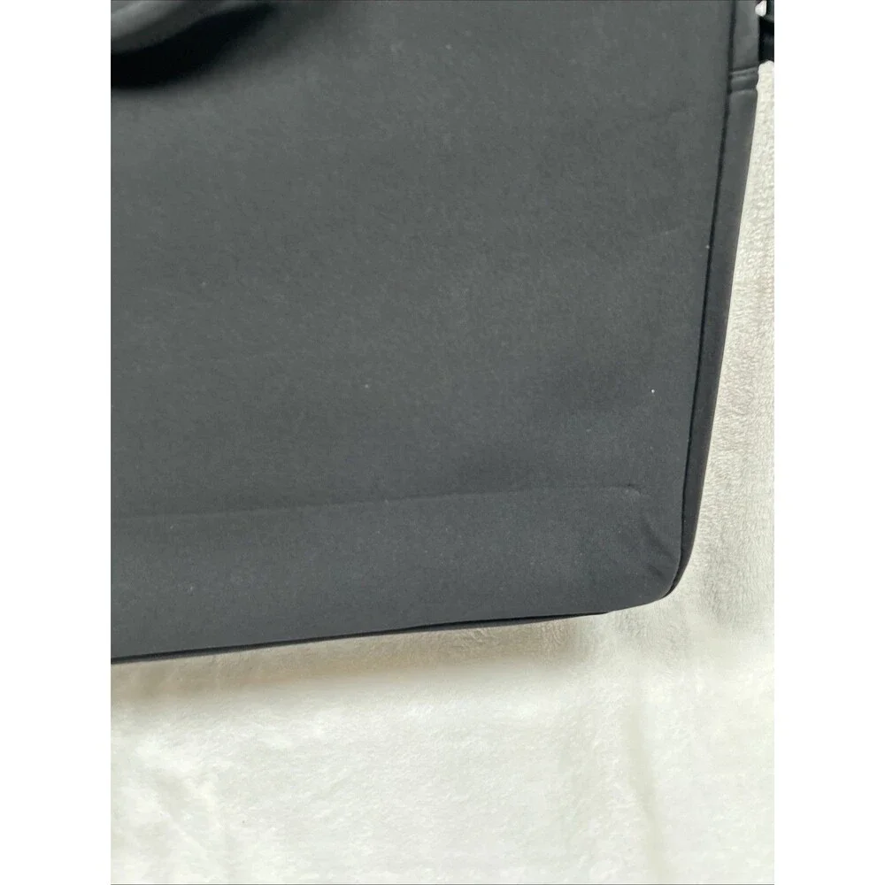 Targus Laptop Messenger Bag Black CVR20101-01 With Strap for 15” Laptop